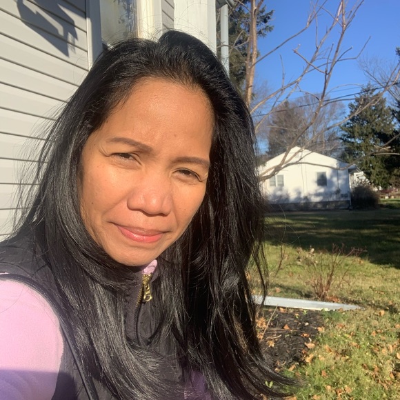 Meet your Posher, Nimfa - Picture 1 of 1